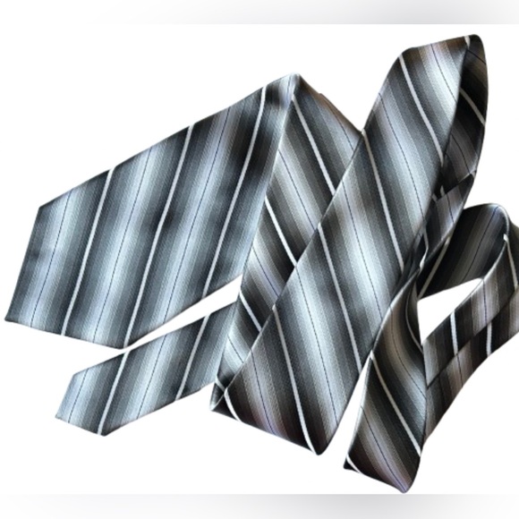 PIERRE CARDIN Tie White Gray & Black Stripes 58" x 4"W Handmade - Picture 2 of 7